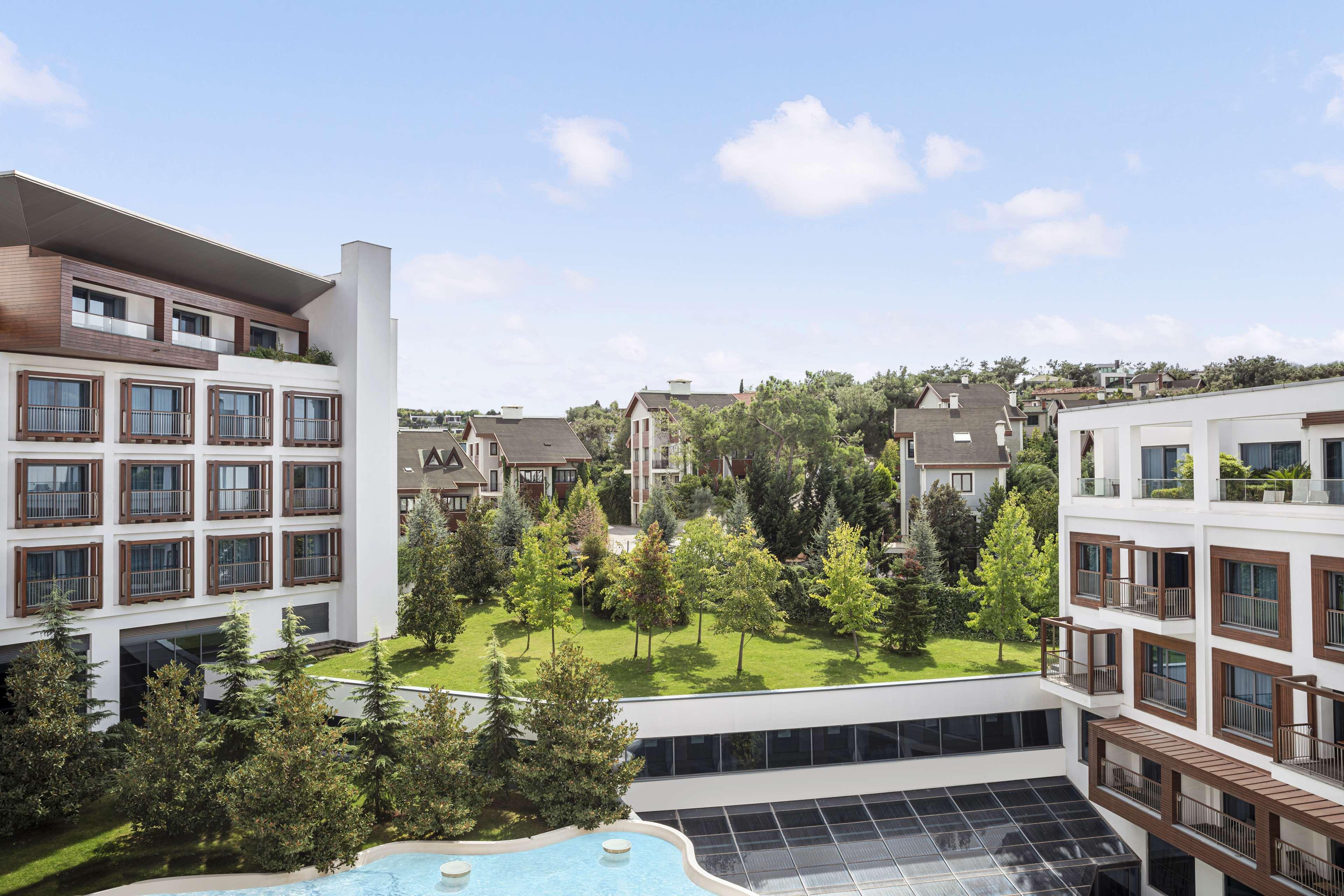 Radisson Blu Hotel & Spa, Istanbul Tuzla Ngoại thất bức ảnh Residential complex in Belgrade