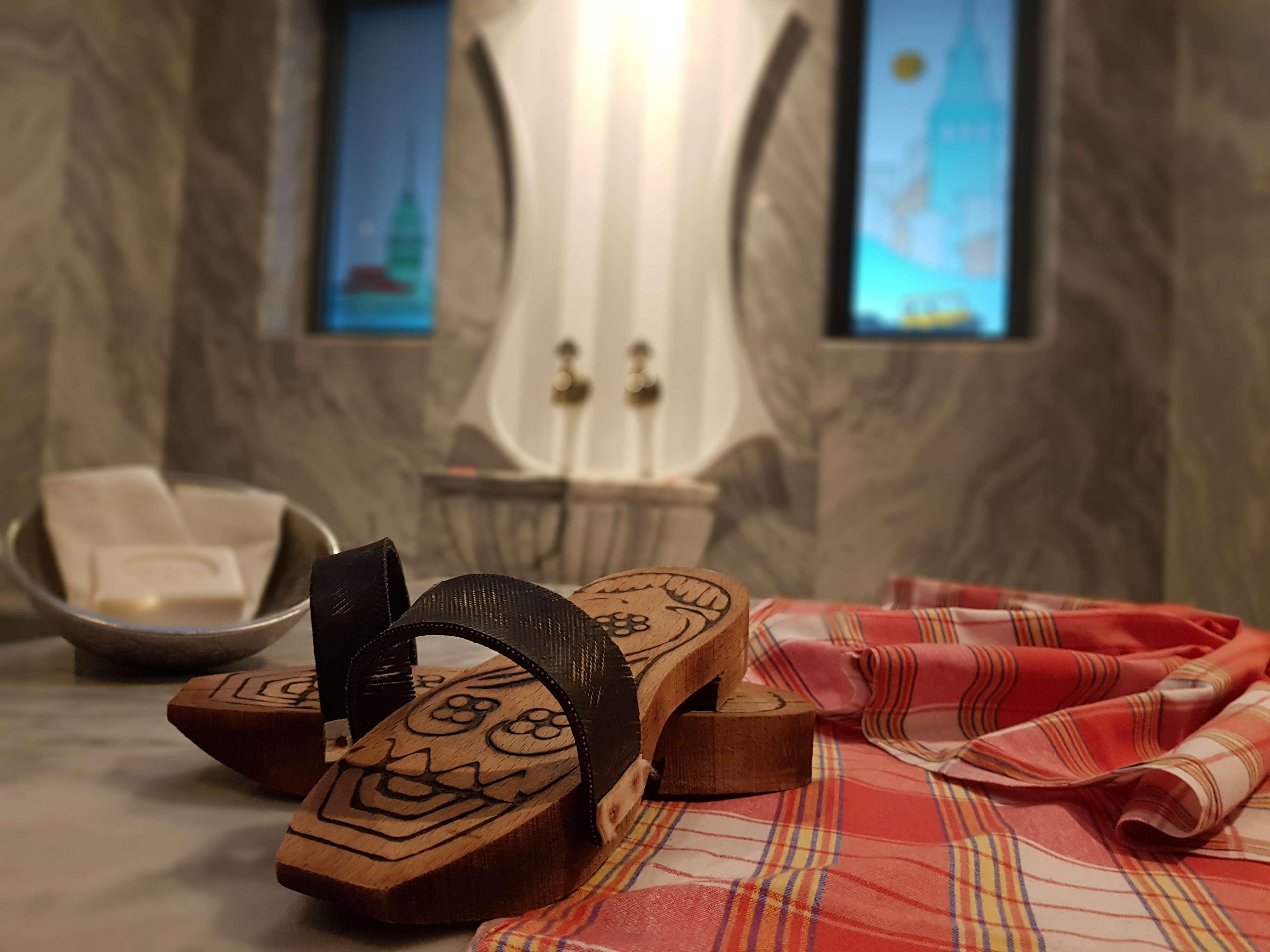 Radisson Blu Hotel & Spa, Istanbul Tuzla Ngoại thất bức ảnh Turkish bath